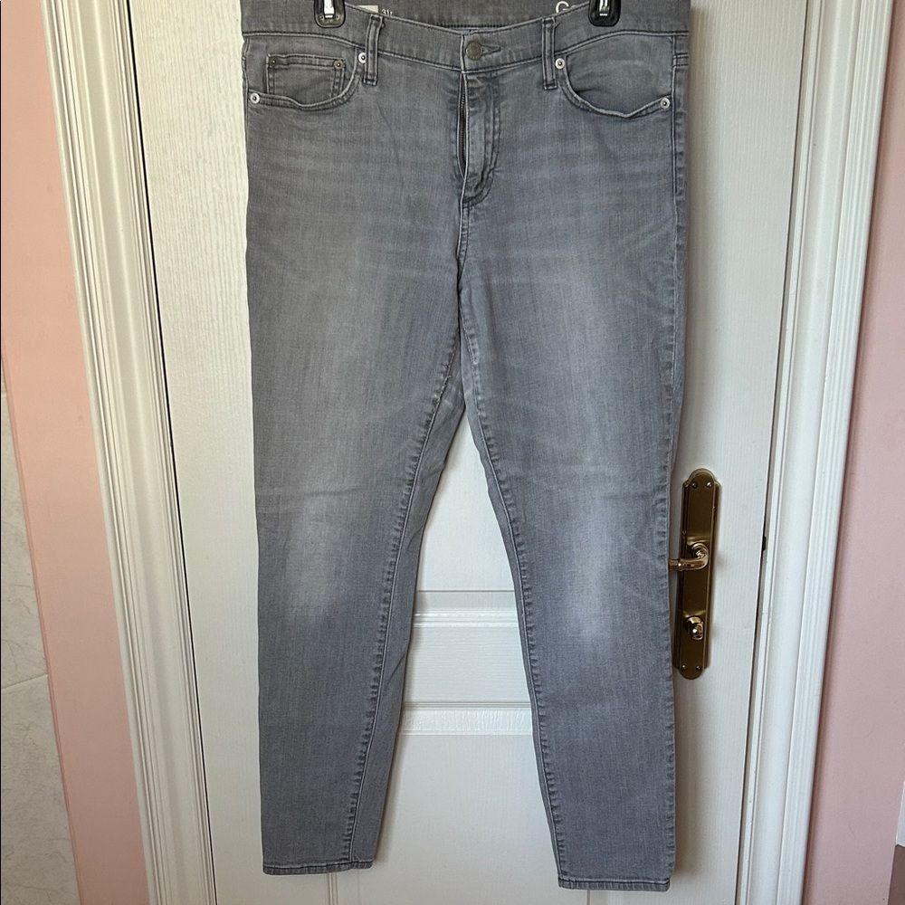 GAP Women's Light Gray Skinny Jeans